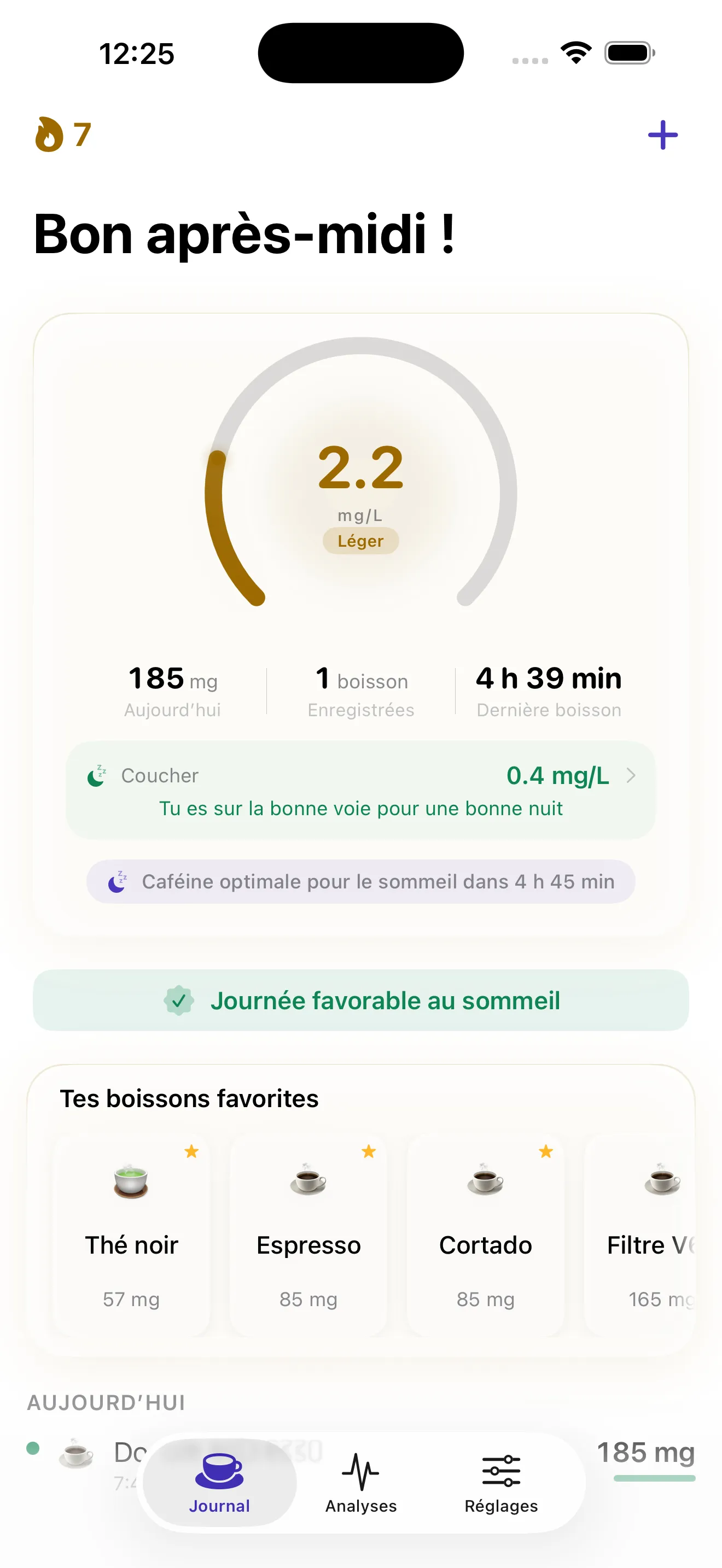 Écran d’accueil de l’app CaffIQ affichant ton niveau de caféine en direct et ton heure limite personnelle